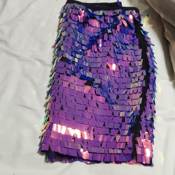 IRIDECENT skirt size small not much stretch - Picture 3 of 3